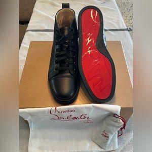 CHRISTIAN LOUBOUTIN
Black Louis Sneakers
